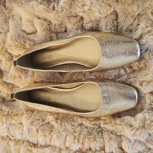 New Open Edit Gold Flats Size 8.5